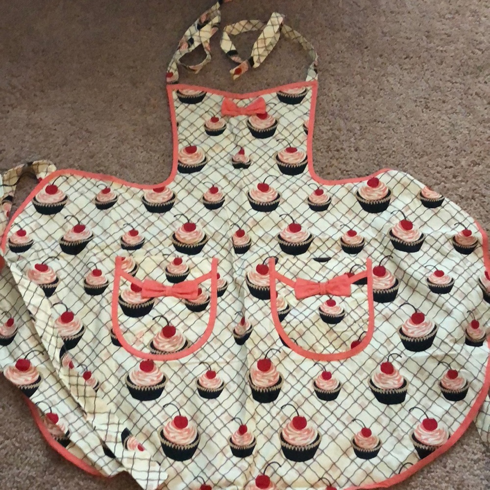 Cupcake Apron